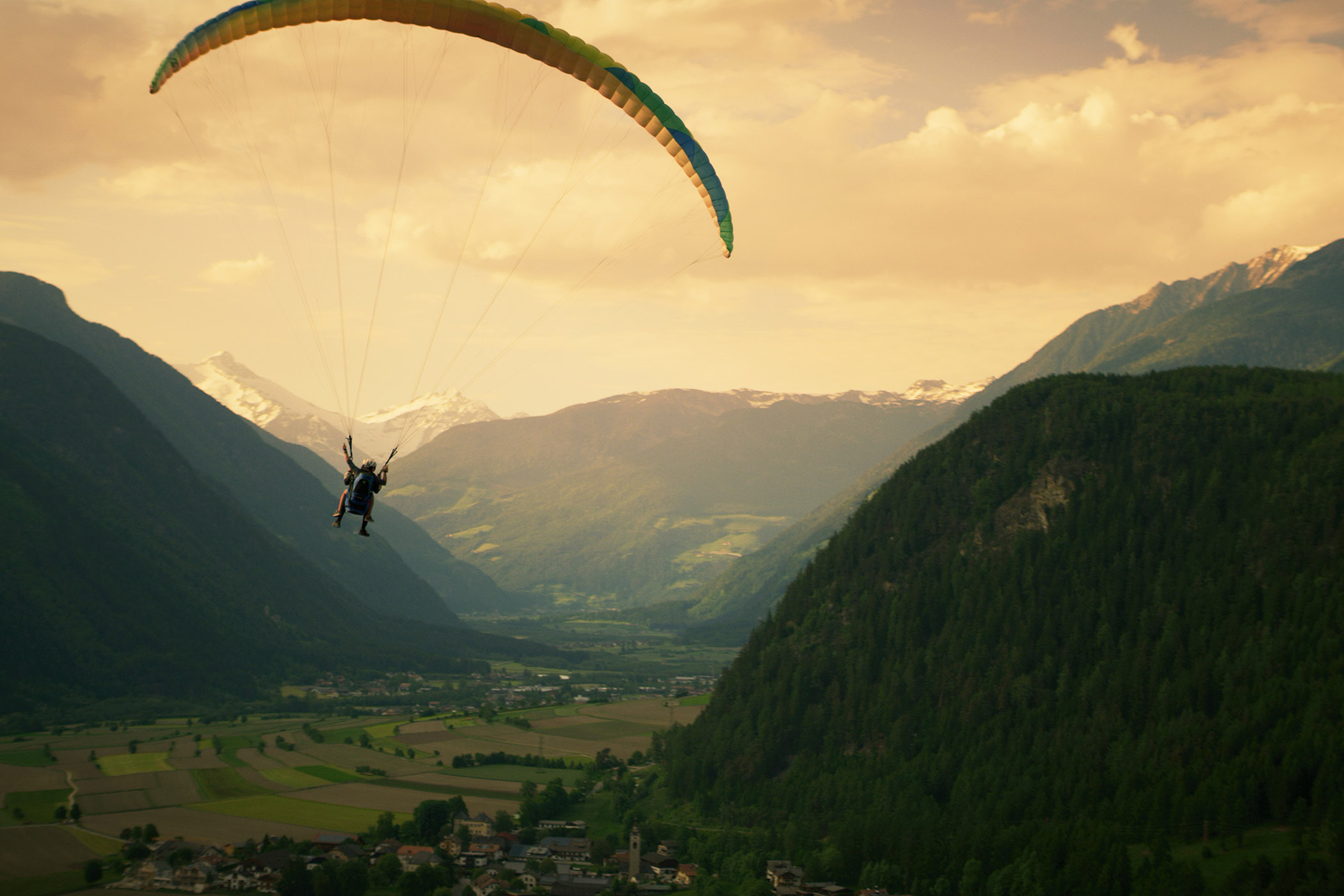 Paragliding