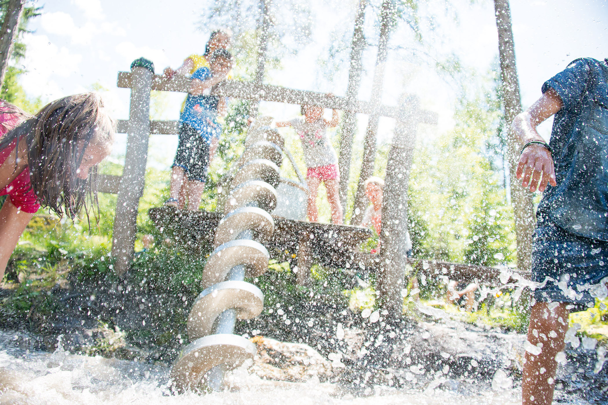 Water - children's world Olang